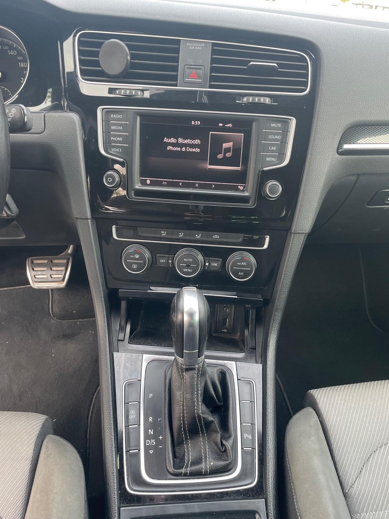 Volkswagen Golf 1.6 TDI 110 CV DSG 5p. R-line*Neopatentati*Cerchi*Euro 6*