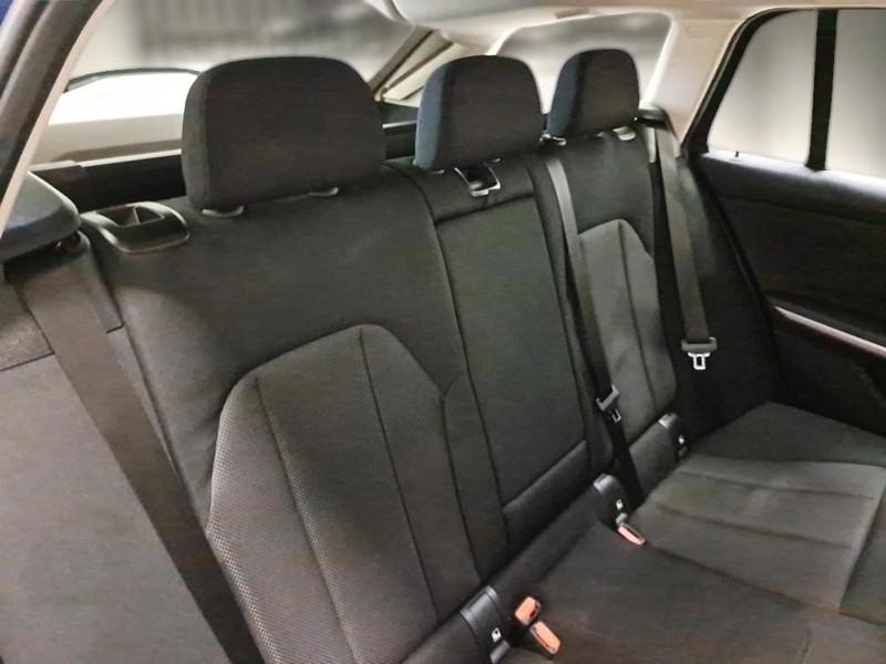 BMW 318 48V Business Advantage Touring auto