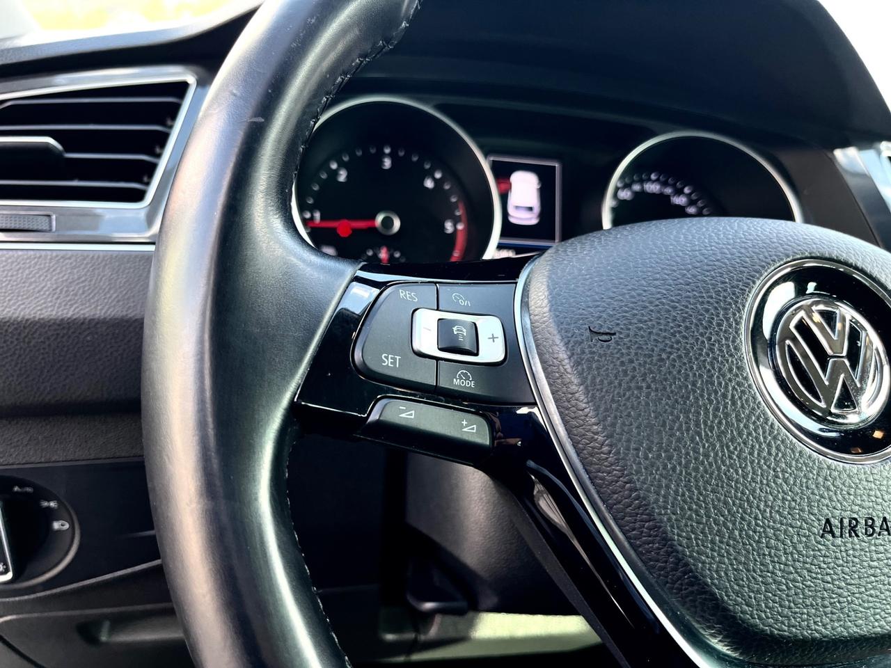 EURO6B Volkswagen Tiguan 1.6 TDI *NAVI*SEDIL RISCALD