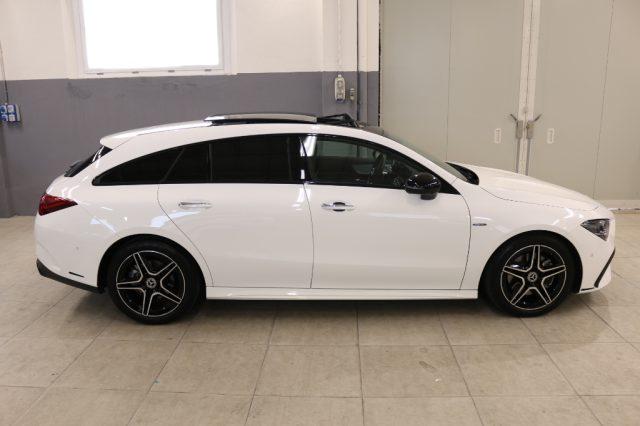MERCEDES-BENZ CLA 220 d Automatic Shooting Brake AMG Line Premium Plus