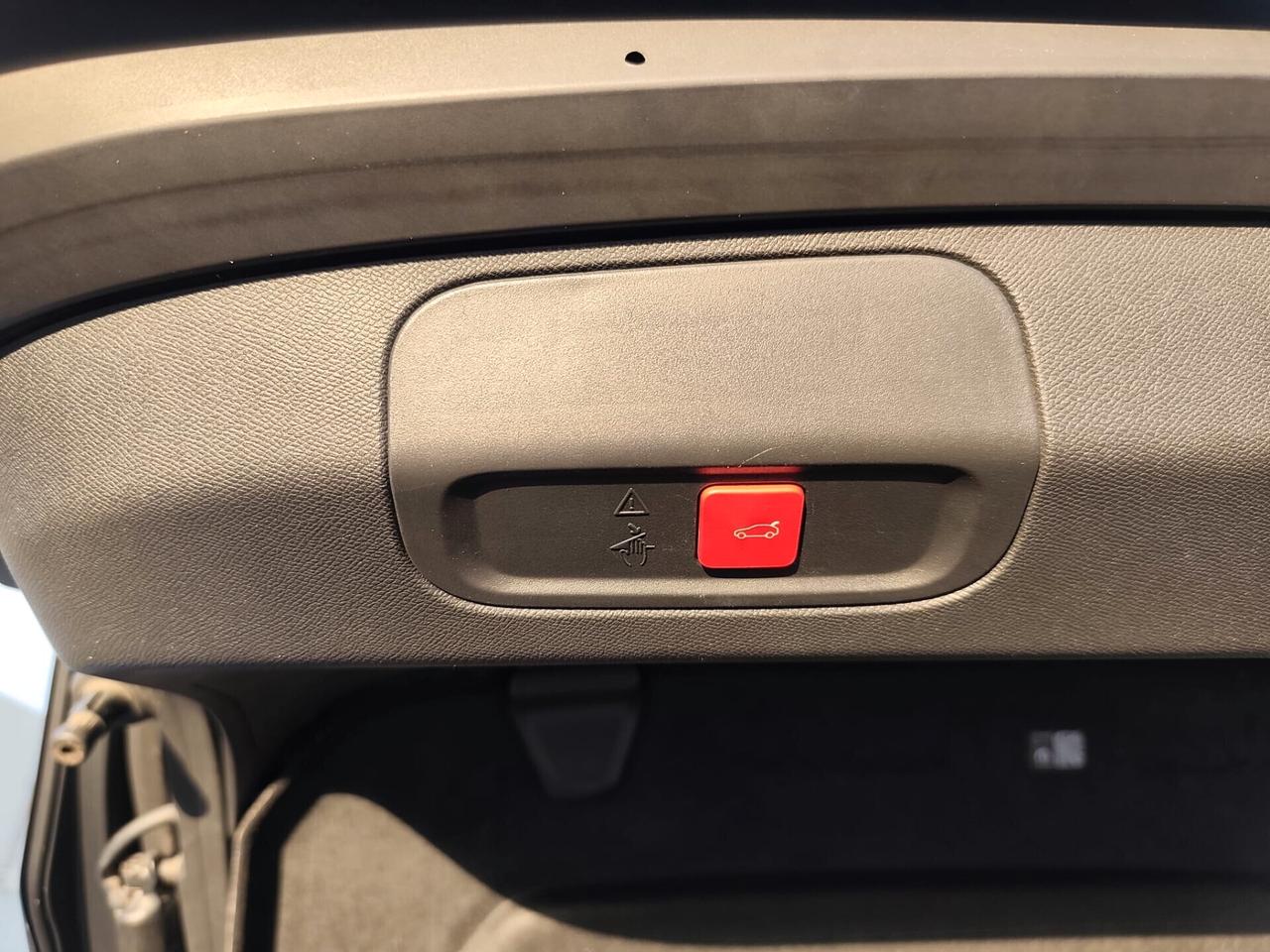 Peugeot 408 GT PLUG-IN HYBRID 1.6 225 CC