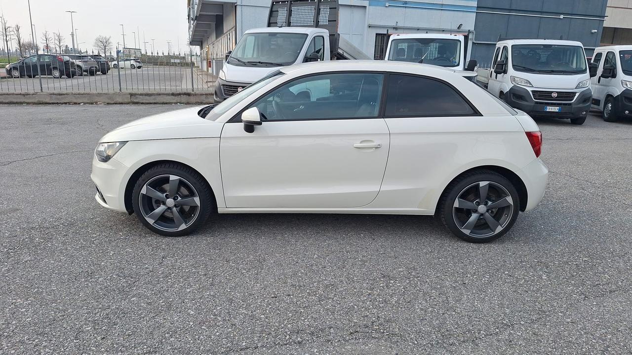 Audi A1 1.4 TFSI Attraction UNICO PROPRIETARIO NO VINCOLI!!!