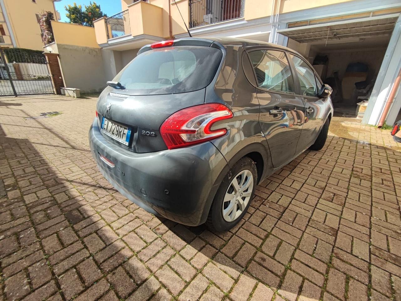 Peugeot 208 PureTech 82 5 porte Allure