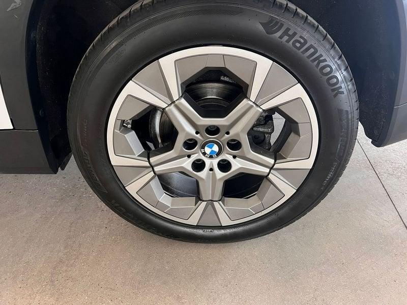 BMW X1 U11 sdrive18d X-Line auto