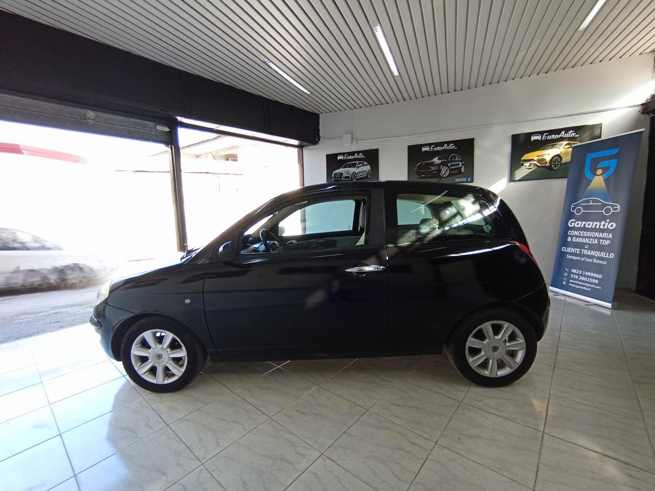 Lancia Ypsilon 1.4 benzina CON GARANZIA