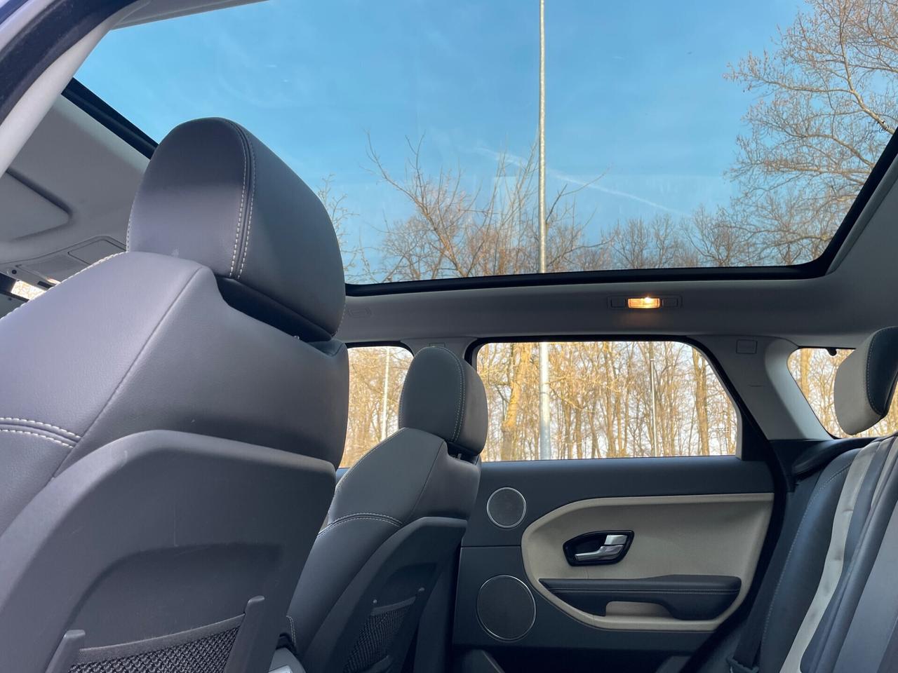 Range Rover Evoque 2.2 TD4 5p. Cerchi*Tetto*Automatik*GANCIO TRAINO*