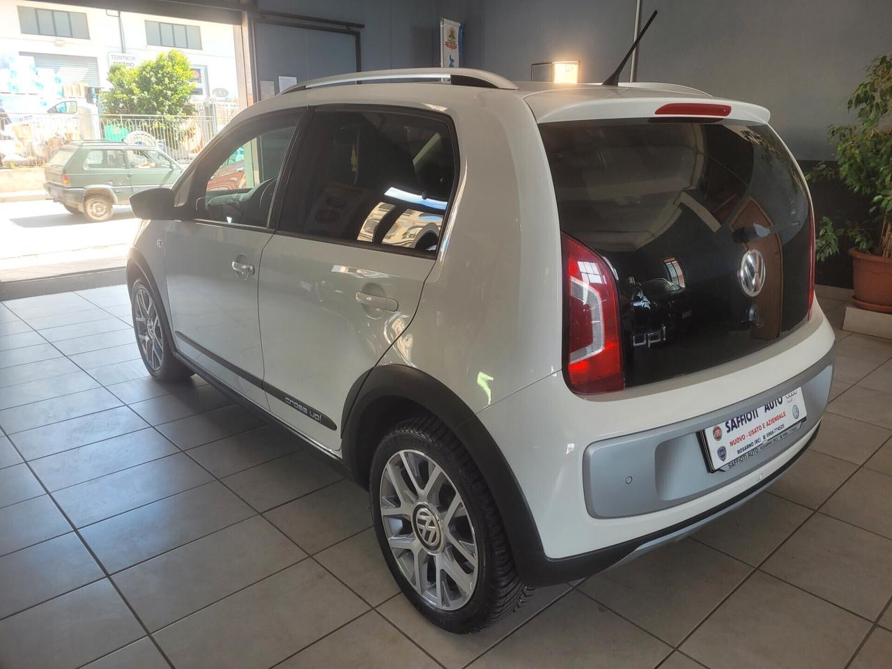 Volkswagen up! UP CROSS