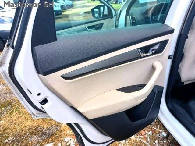 SKODA Karoq Karoq 1.6 tdi Style dsg (Finanziabile) -FV715FG