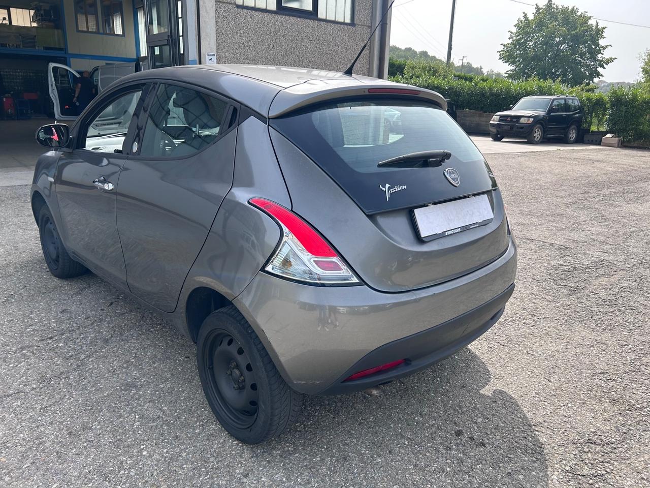 Lancia Ypsilon 0.9 TwinAir 85 CV 5 porte Metano Ecochic Gold