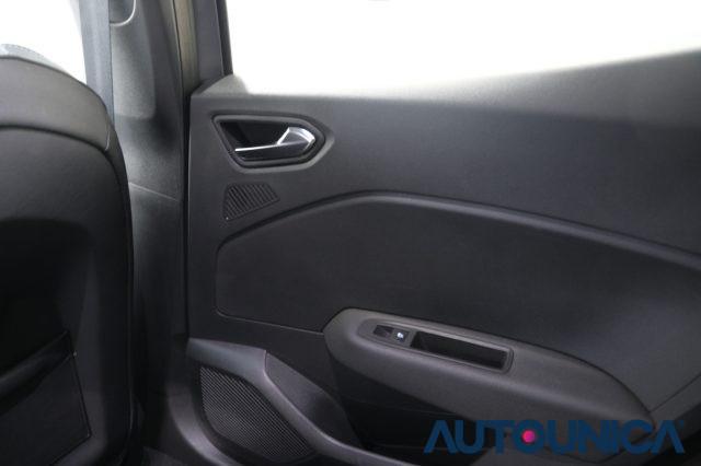 RENAULT Clio TCE 90 CV 5 PORTE TECHNO NEOPATENTATI
