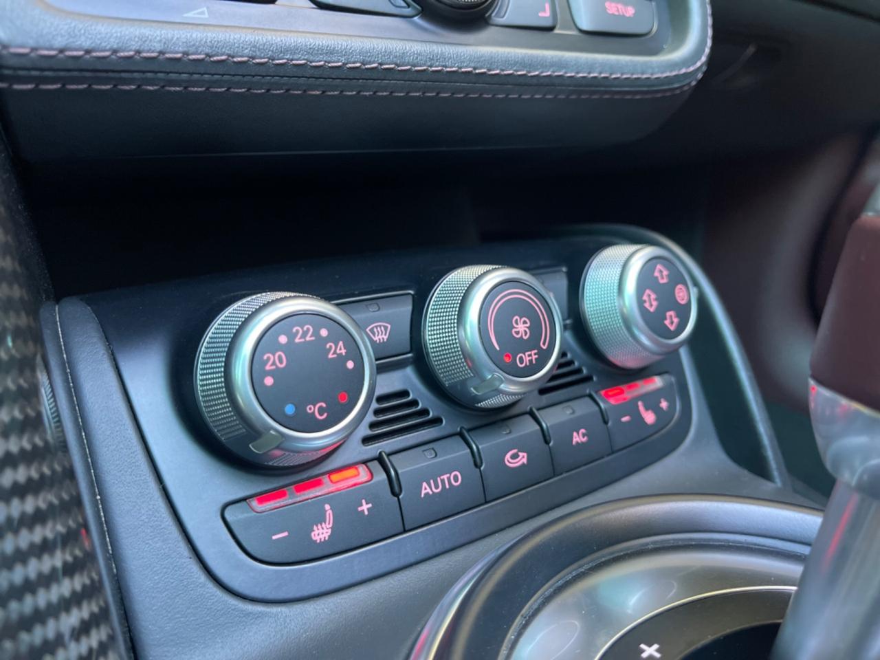 Audi R8 Spyder 5.2 V10 FSI quattro R tronic