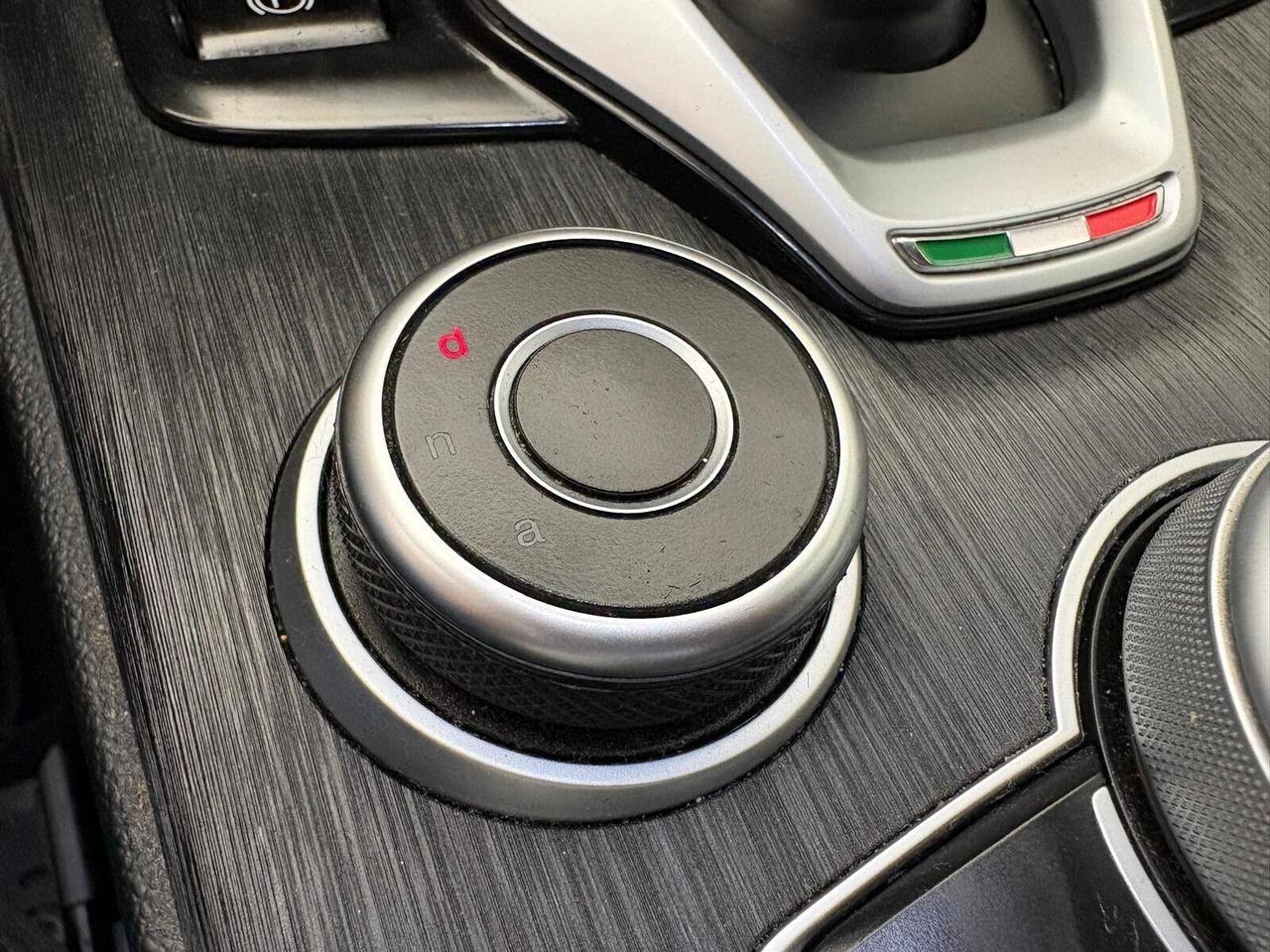 Alfa Romeo Stelvio 2.2 AT8 RWD Business 160cv - 2021