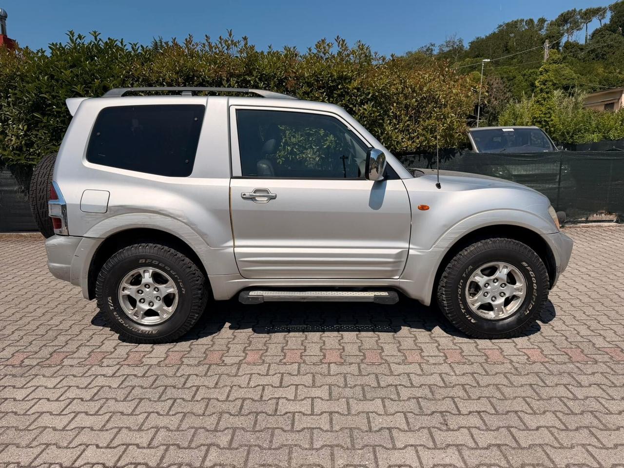 Mitsubishi Pajero 3.2 16V DI-D 3p. GLS1 4x4