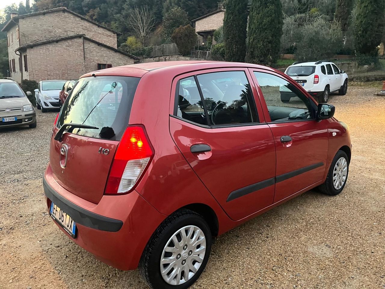 Hyundai i10 1.1 Benzina - Neopatentati