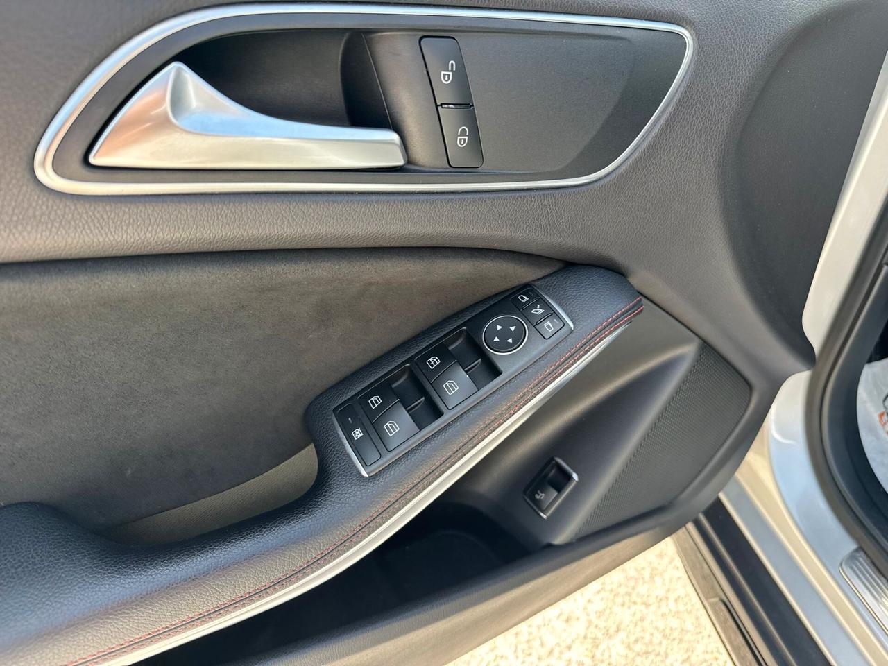 Mercedes-benz GLA 220 d Automatic 4Matic Premium Amg Garanzia