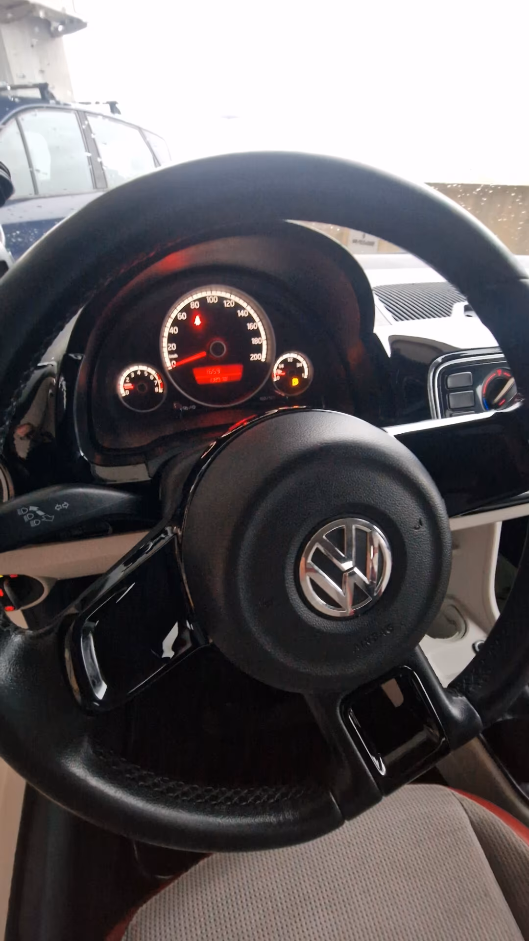 Volkswagen up! 1.0 75 CV 5p. high