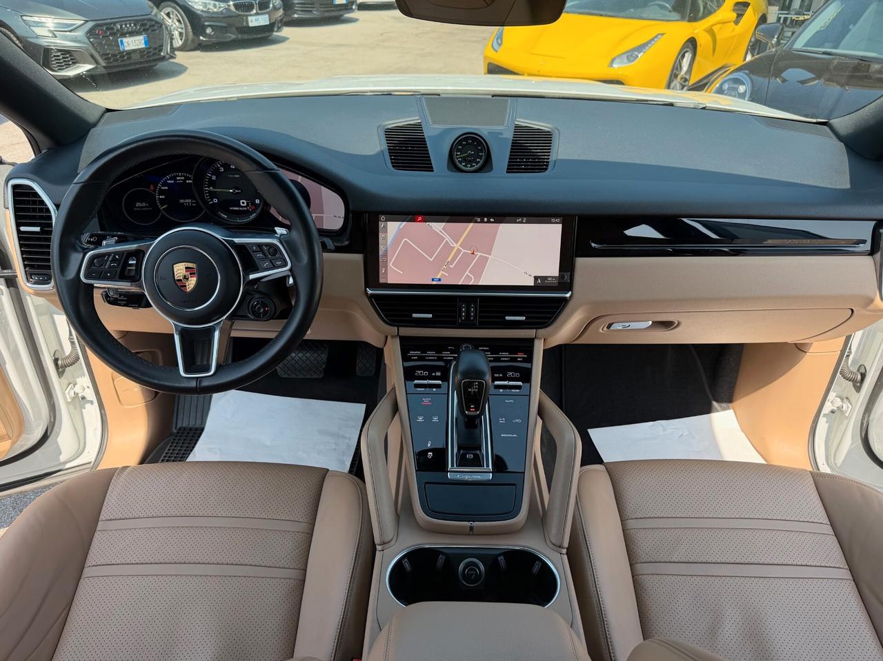 Porsche Cayenne Coupé 3.0 V6 E-Hybrid/tetto pan/scarico/pasm/bose