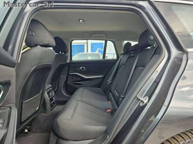 BMW 320 320d Touring xdrive Business Advant. auto - GE319C