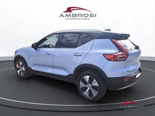 VOLVO XC40 T2 Momentum