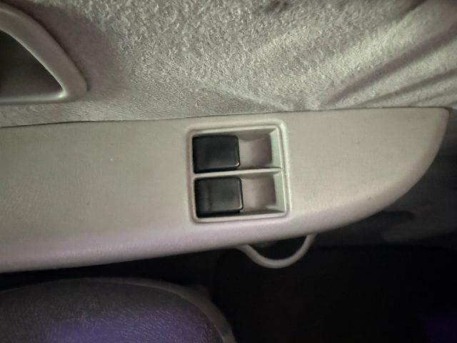 NISSAN Micra 1.0i 16V cat 3 porte Luxury