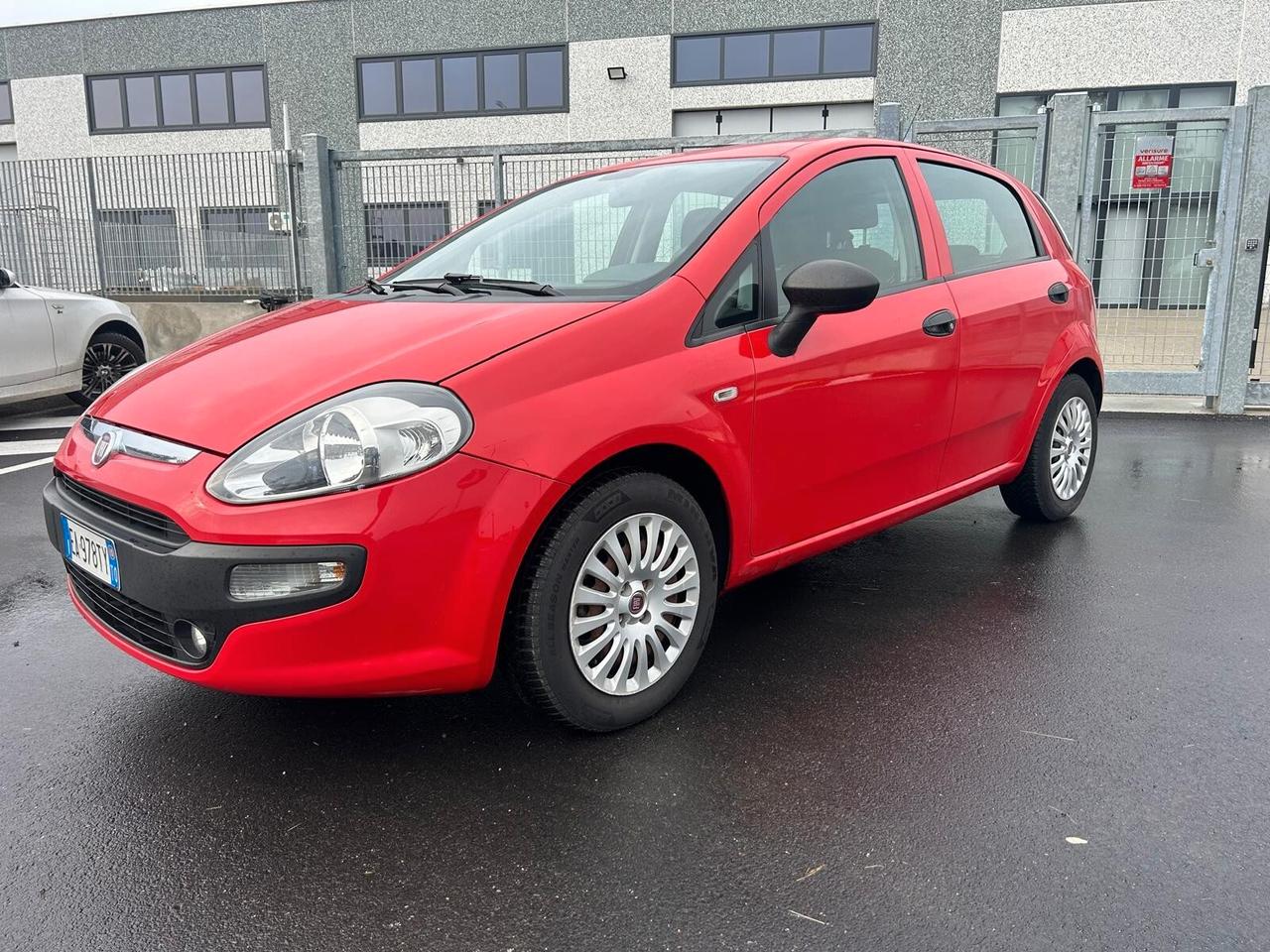 Fiat Punto Evo 1.4 5 porte Active GPL OK NEOPATENTATI