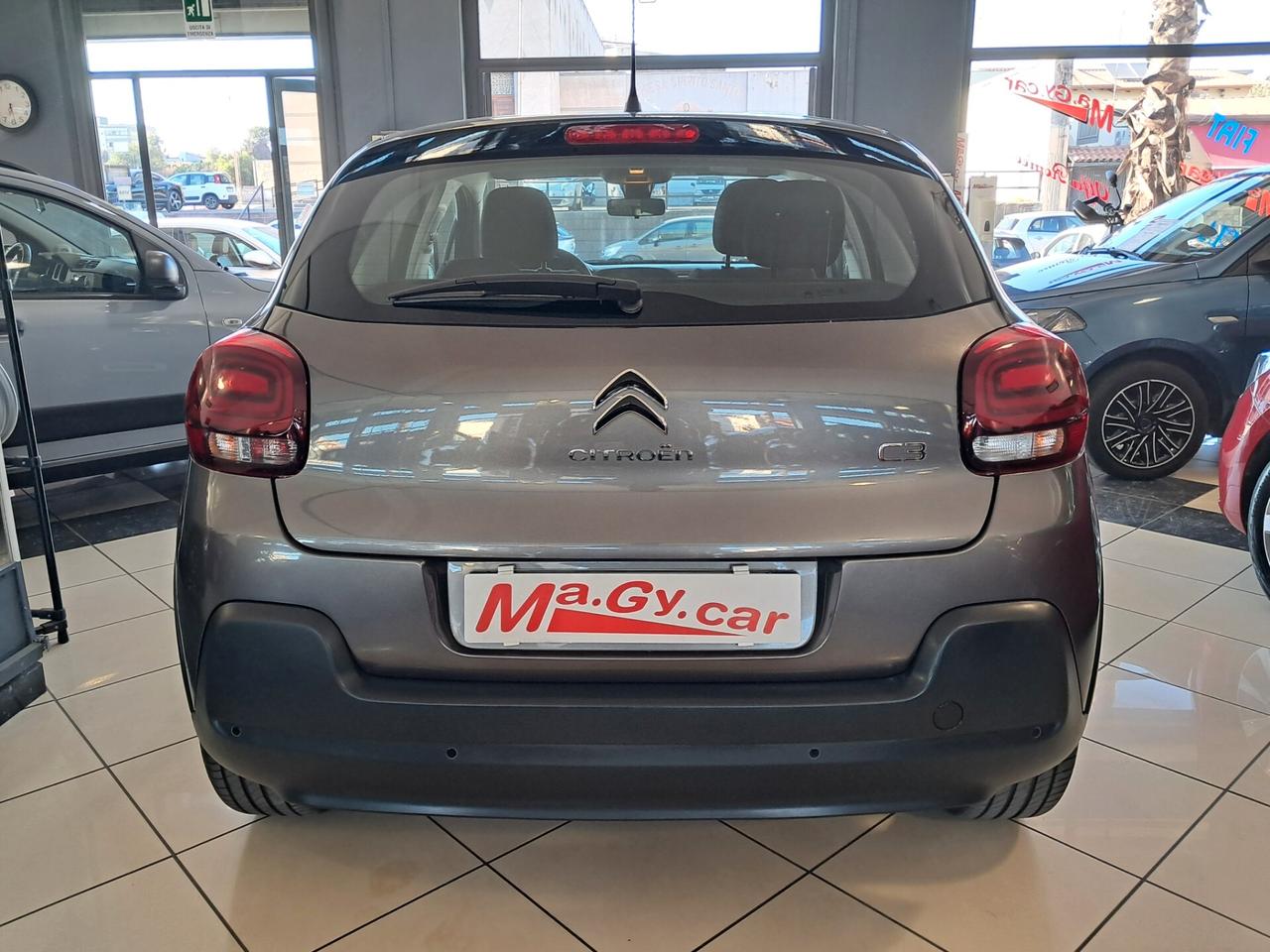 Citroen C3 PureTech 83 cv S Shine