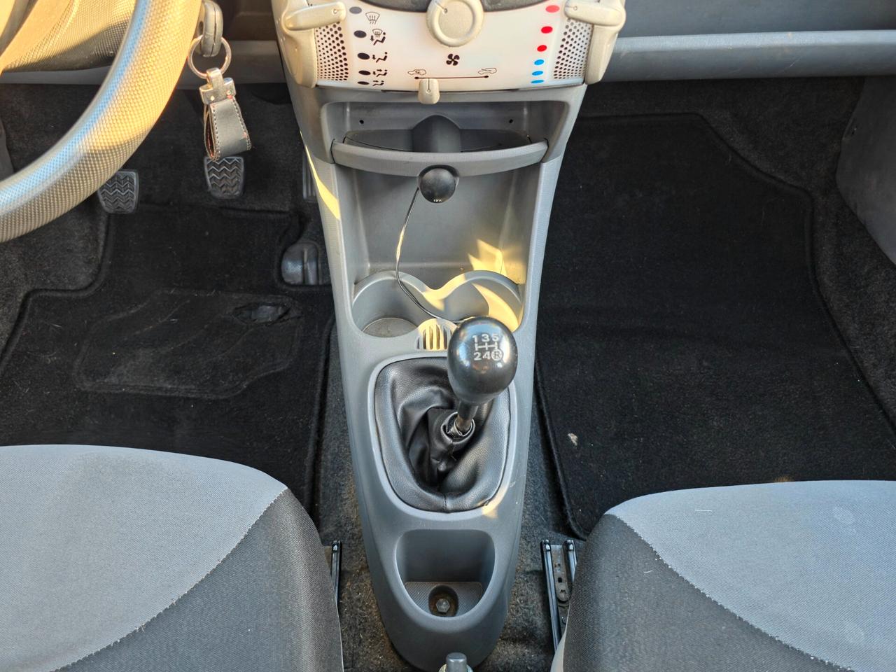 Citroen C1 1.0 5 porte Attraction CV-68 E5B Manuale NEO 2011