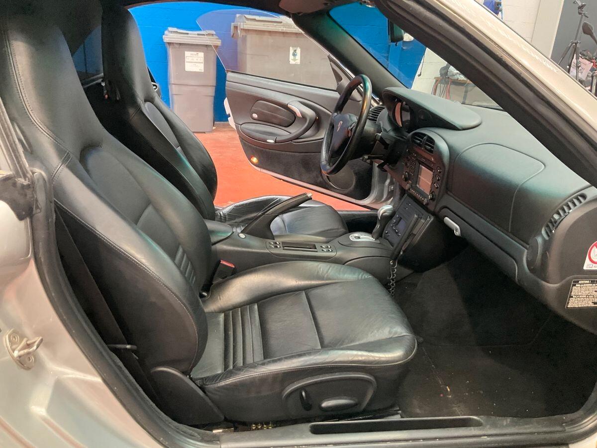 Porsche 911 Carrera cat Cabriolet