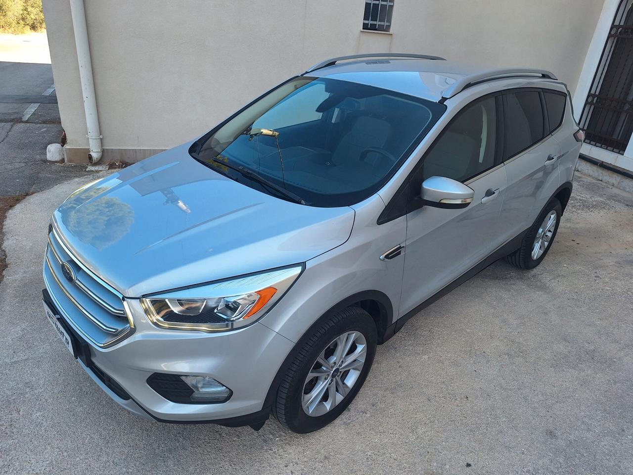 Ford Kuga 1.5 TDCI 120 CV NAVI GANCIO TRAINO