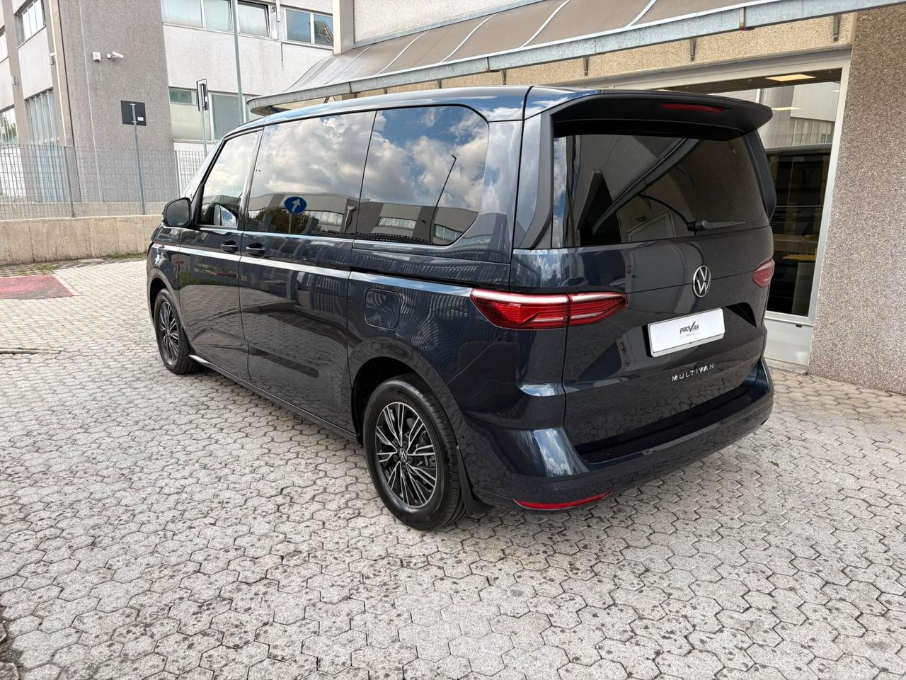 Volkswagen Multivan 2.0 TDI 150CV DSG Space 7 POSTI