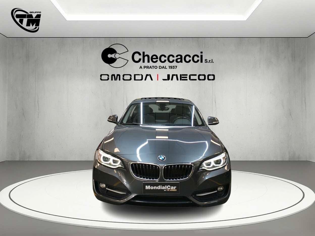 BMW 220 i Serie 2 F22 Coupe Sport * 68.000 KM *
