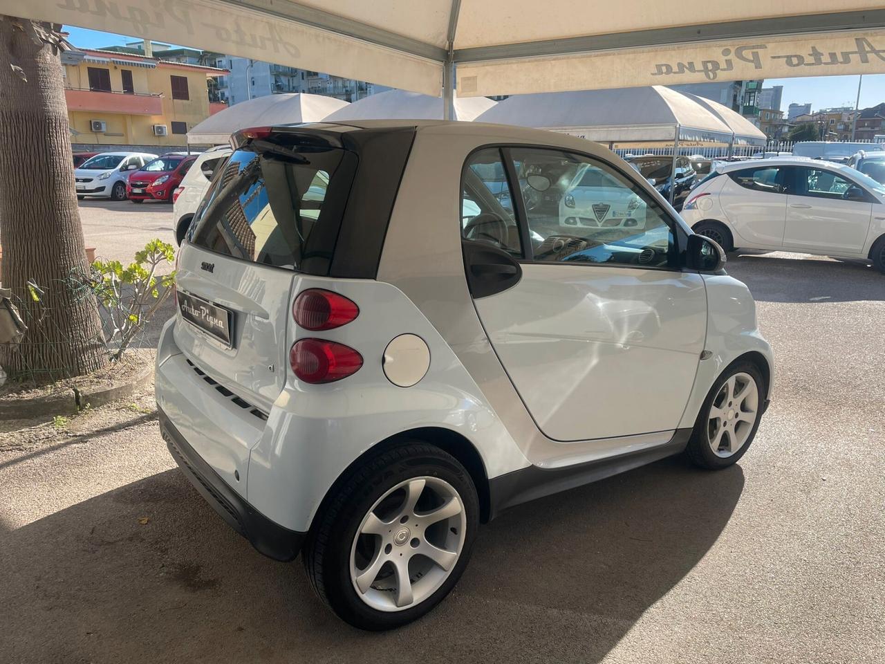 Smart ForTwo 1000 45 kW MHD coupé pure