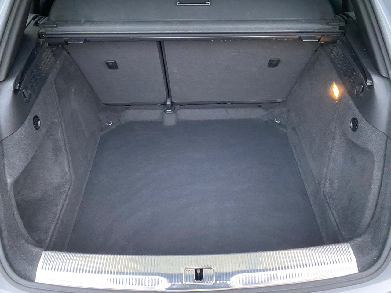 Audi Q3 2.0 TDI 120 CV S-tronic Sport S-Line