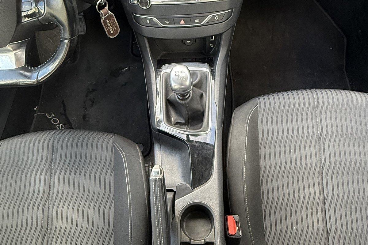 PEUGEOT 308 BlueHDi 120 S&S Business