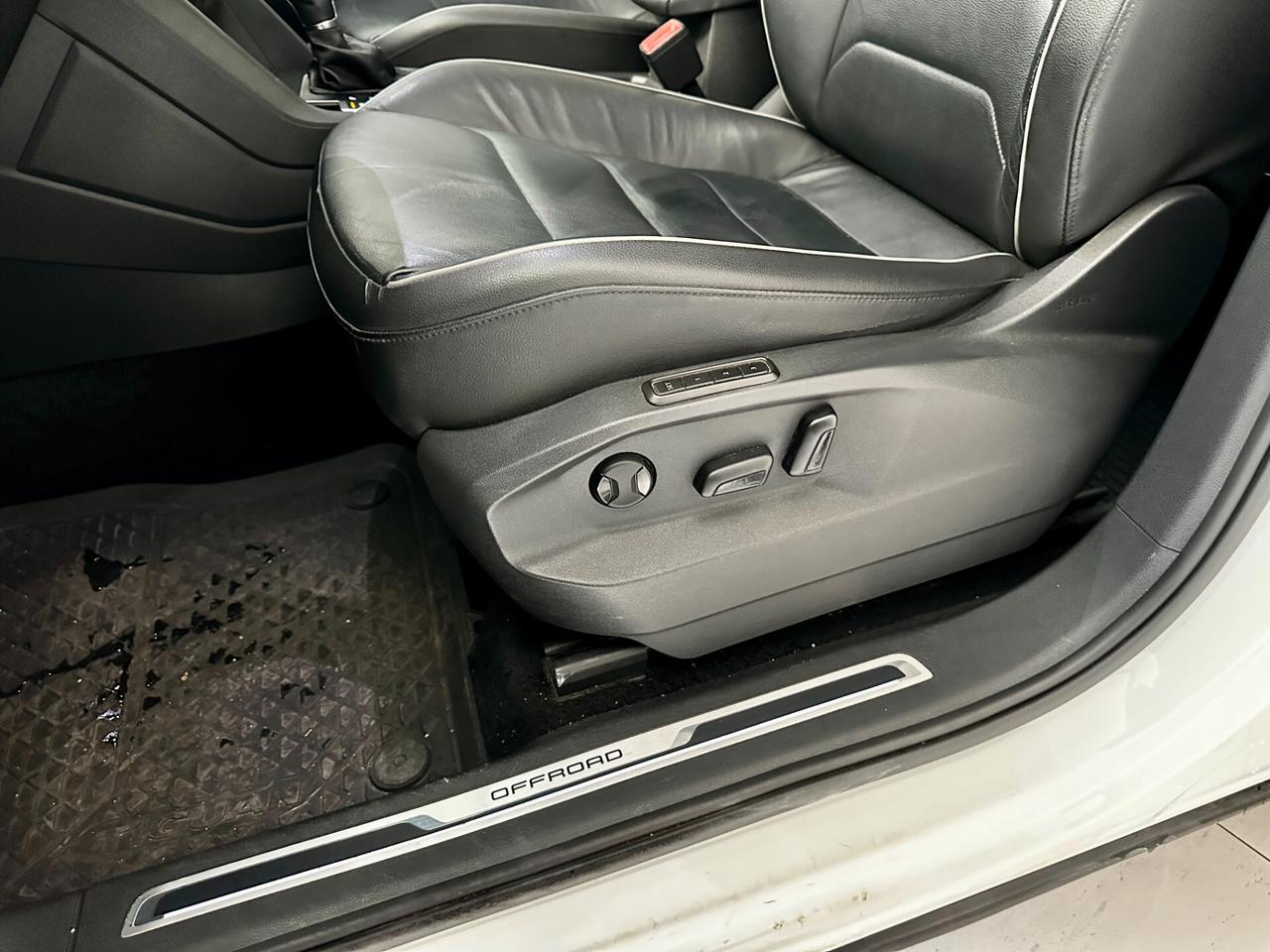 Volkswagen Tiguan 2.0 TDI SCR DSG 4MOTION Executive BMT