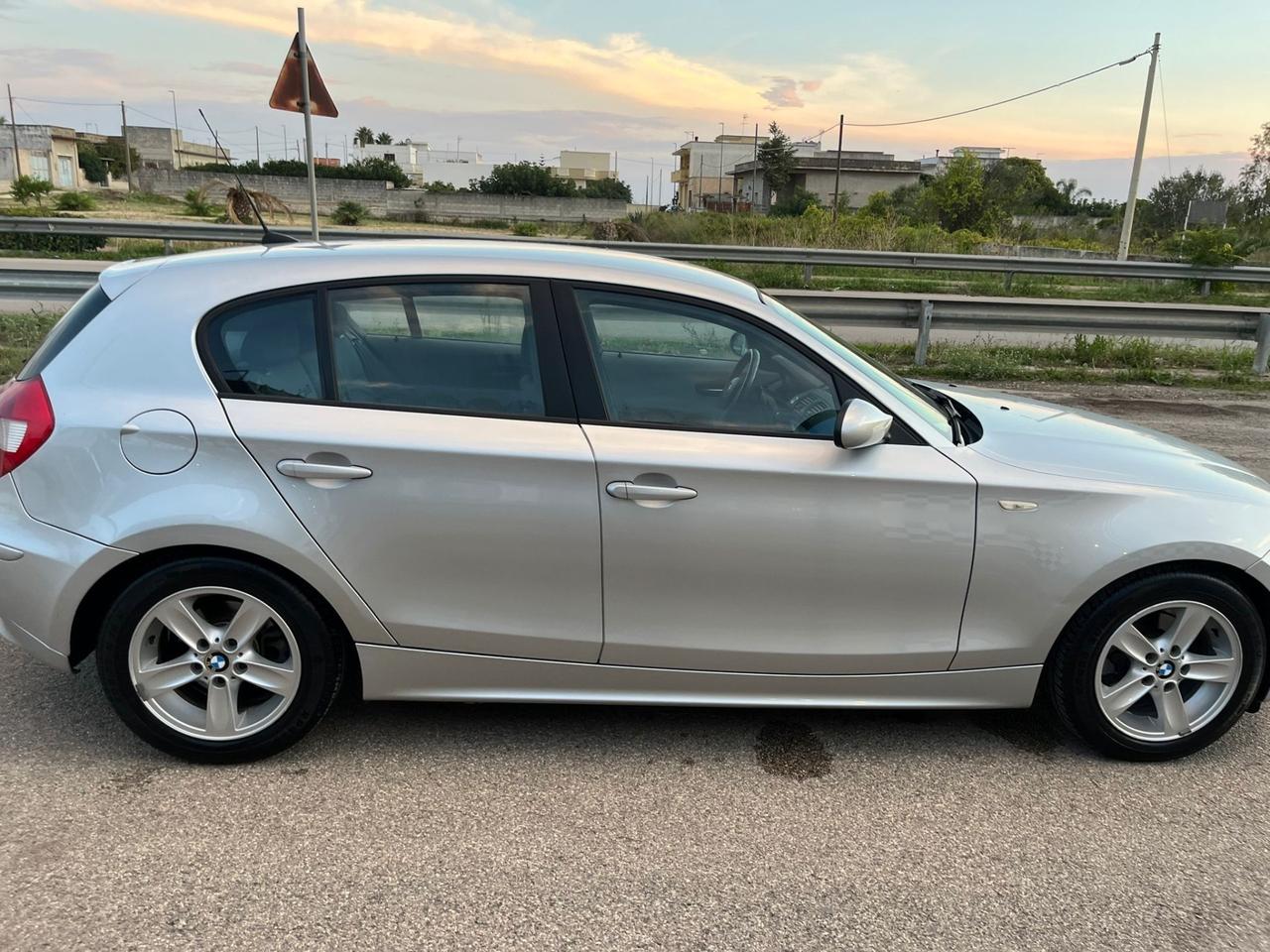 Bmw 116 116i cat 5 porte Futura