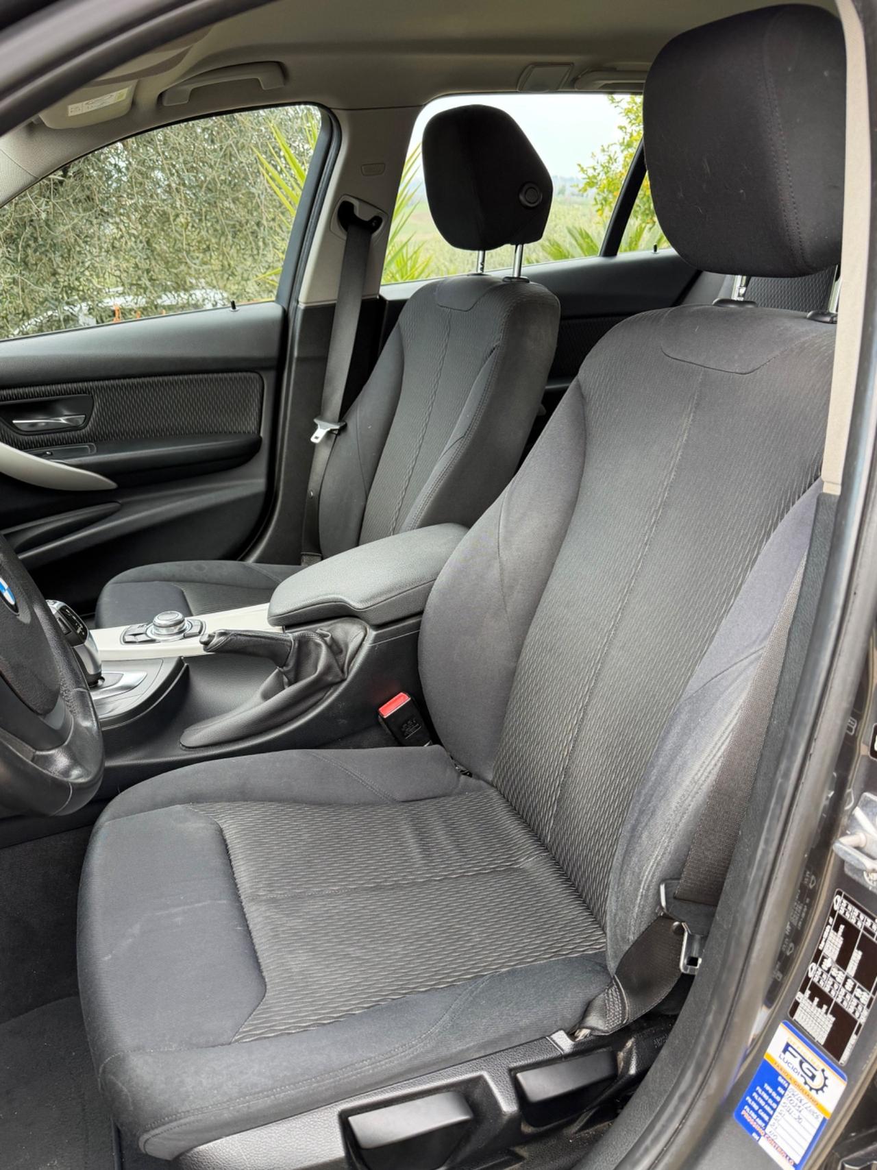 Bmw 118 118d 5p. Unique