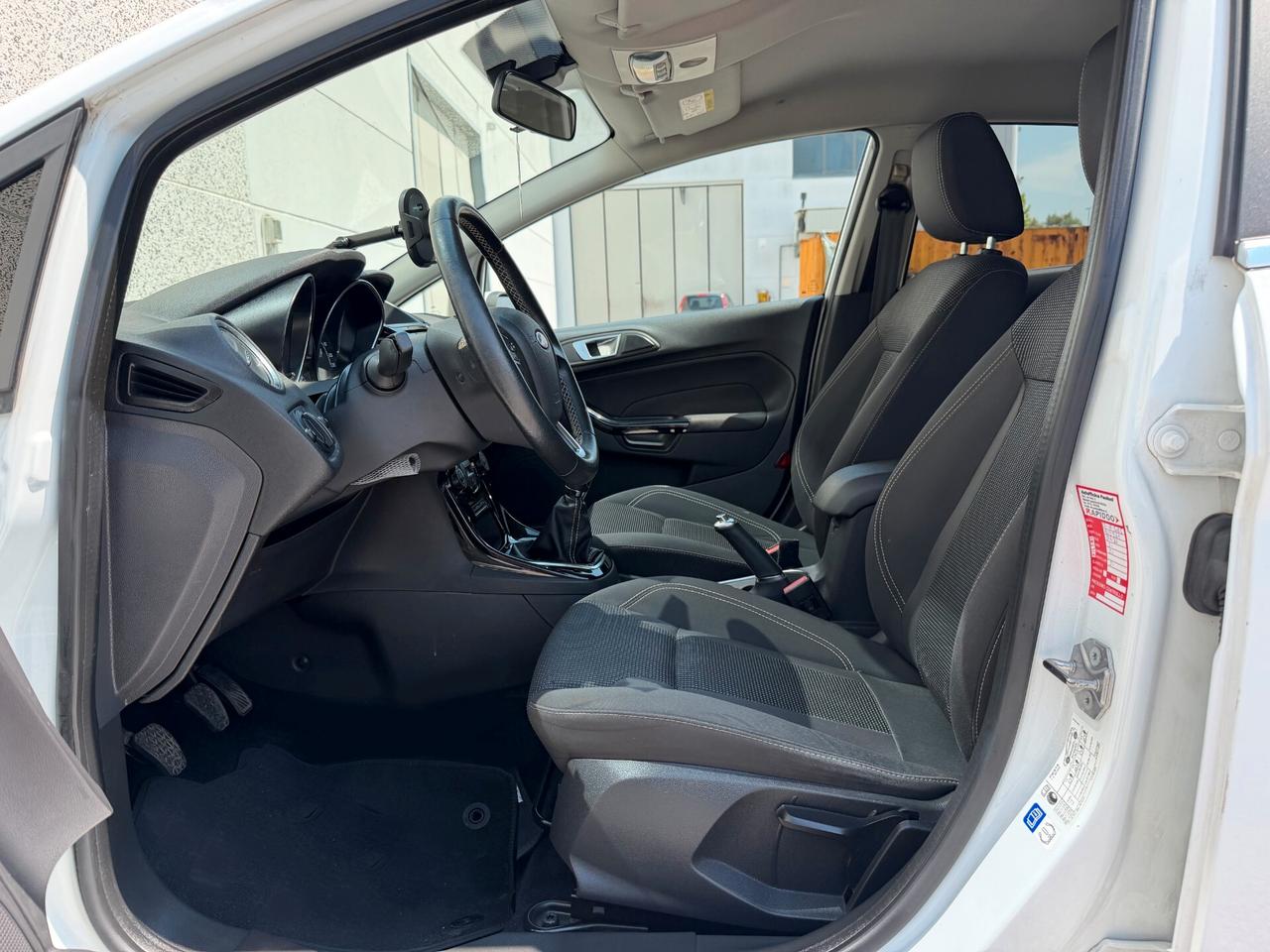 Ford Fiesta 1.5 TDCi 75CV 5 porte Titanium