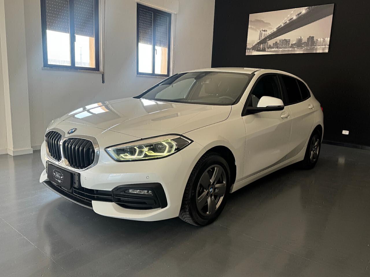 Bmw 116d Sport Line - 2021