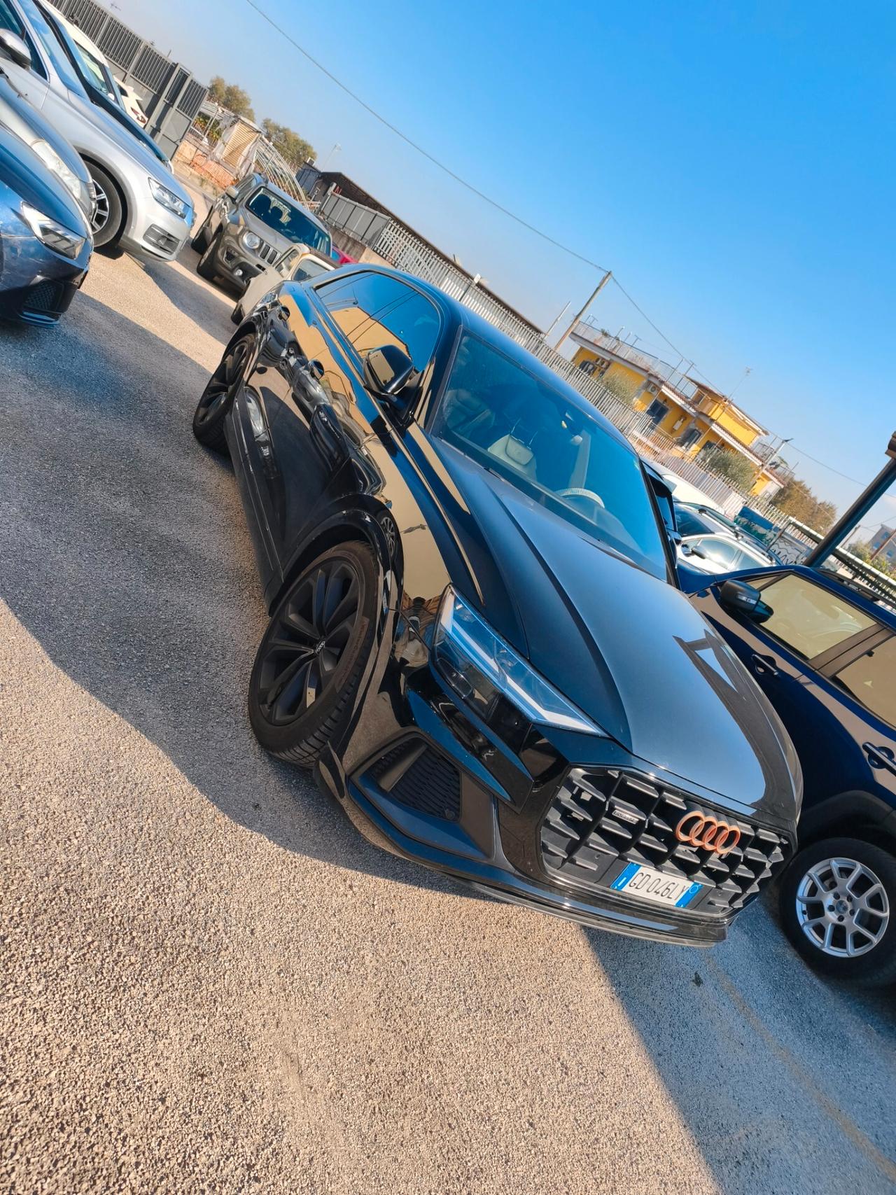 Audi Q8 50 TDI 286 CV quattro tiptronic Sport s-line identity Black Total