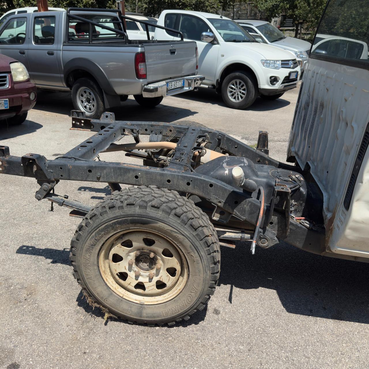 Nissan Pick Up king kab 2500 autocarro