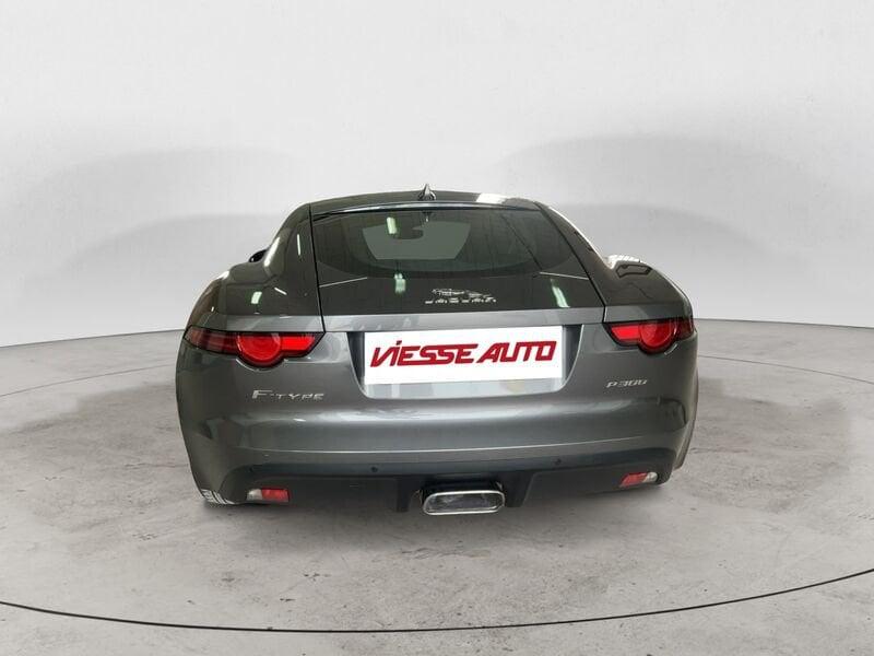Jaguar F-Type 2.0 i4 300cv auto