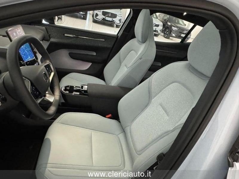 Volvo EX30 Single Motor Extended Range RWD Ultra