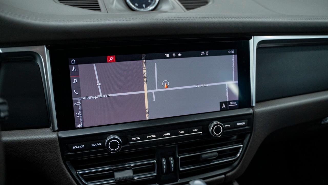 Porsche Macan 2.0 245 CV PDK 21" TETTO SOSP. PACK CHRONO PELLE X