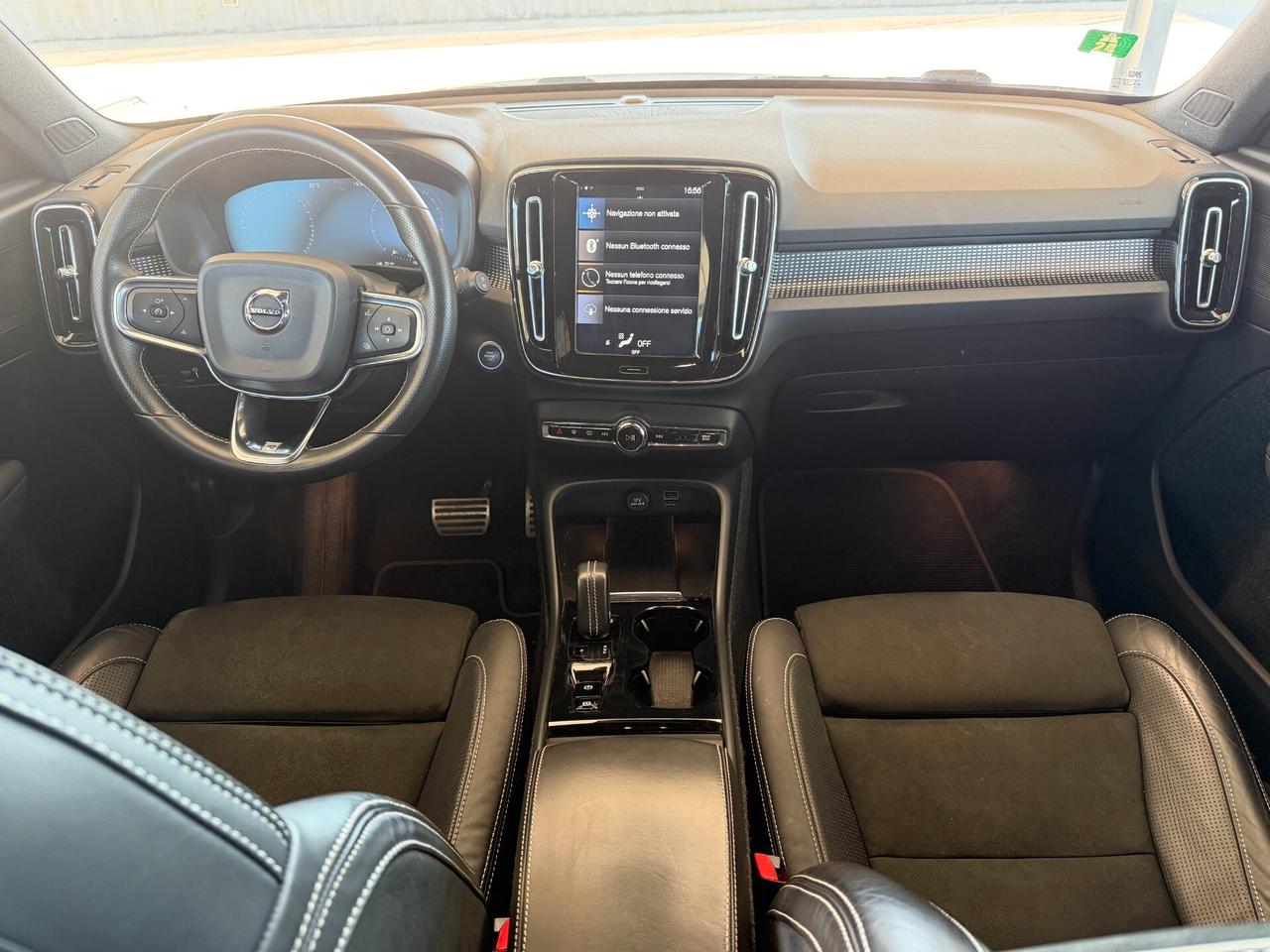 Volvo XC40 AWD R-Design