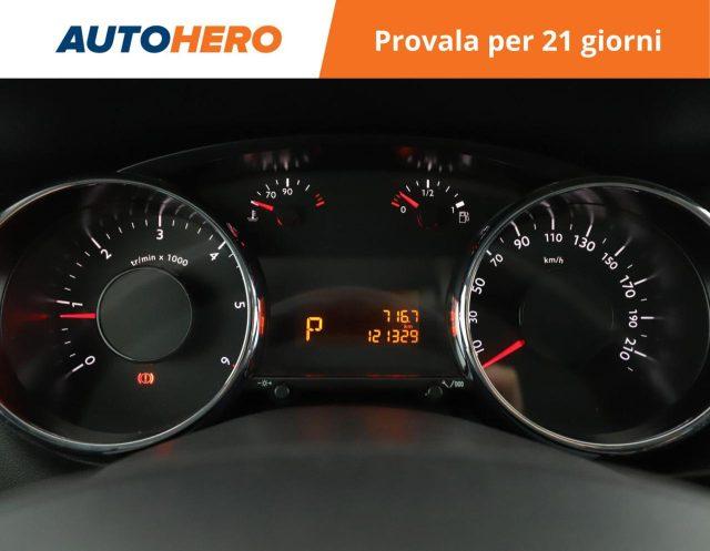 PEUGEOT 3008 BlueHDi 120 EAT6 S&S Business