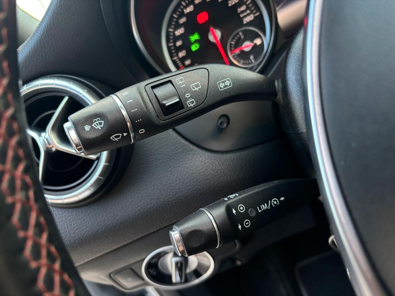 Mercedes CLA 220d Premium Amg Night ed. OPACA