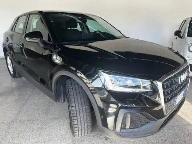 AUDI Q2 30 TDI S tronic Business