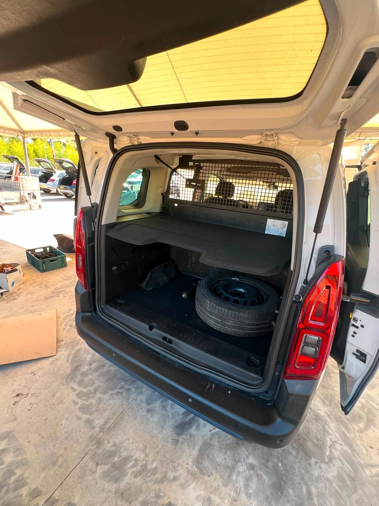 Fiat Doblo Doblò 1.5 BlueHdi 130CV AT8 Combi N1