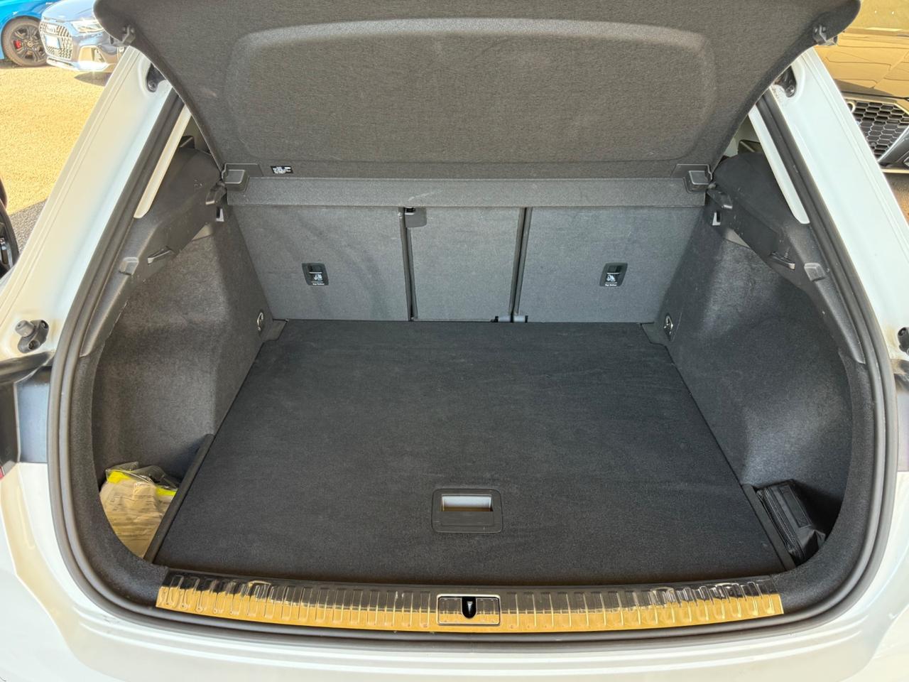 Q3 35 TFSI S tronic-S-line -unipro-rate-garanzia-